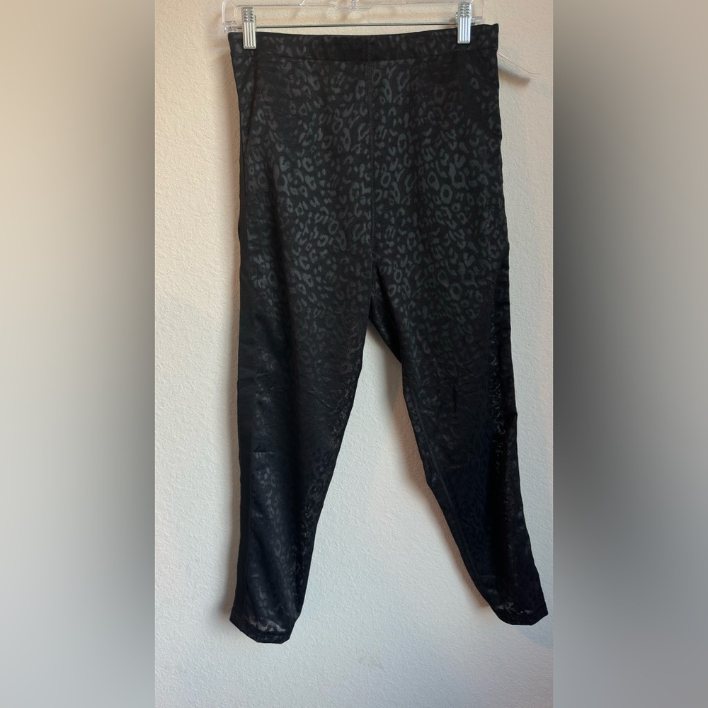 Victoria’s Secret Performing Black Leopard Size Large Print High Waisted Tight - Picture 3 of 11